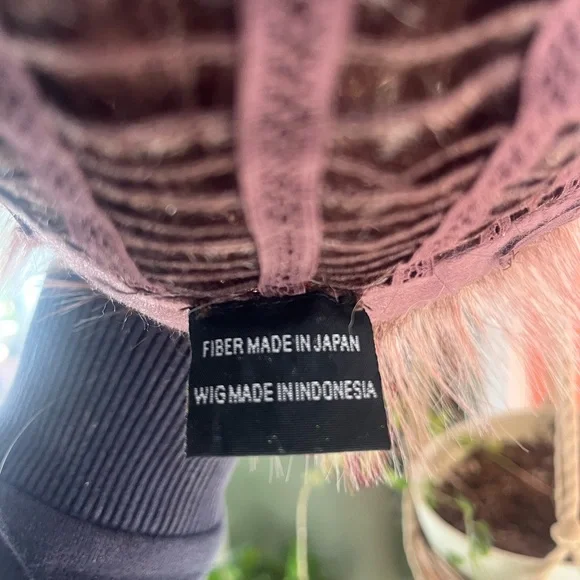 Tony of Beverly KRIS color: pink pearl rooted heat resistant wig - Picture 12 of 16